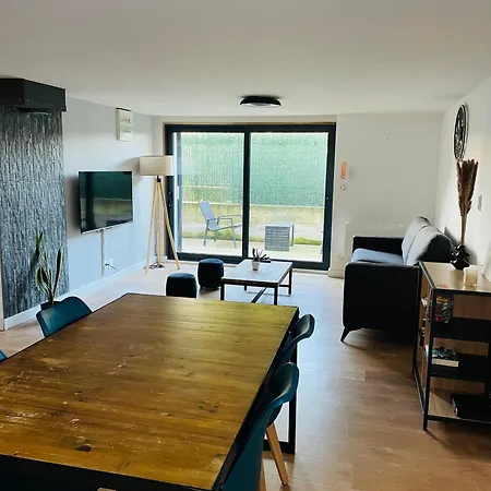 Cote Jardin, Entre Et Montagne * Publier